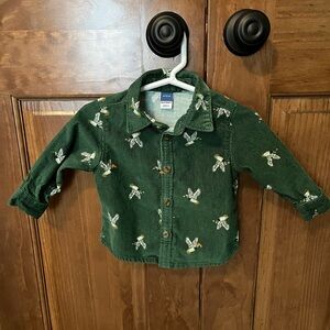 Old Navy Infant Boys Green Duck Corduroy Button Up Shirt, Size 6-12 months NWOT